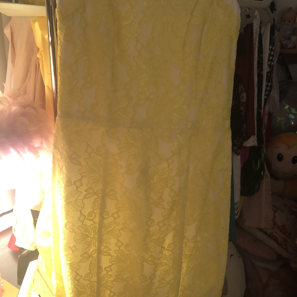 Guess Strapless Yellow Lace Dress